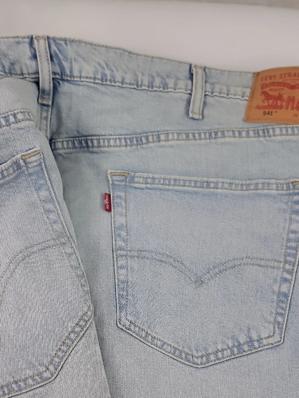Levi's Light Wash Men’s 52x30 541 Athetic Taper Stretch  Jeans NEW